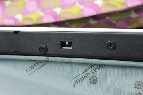 kéo cần gạt b về a để vali nhớ số vừa đổi