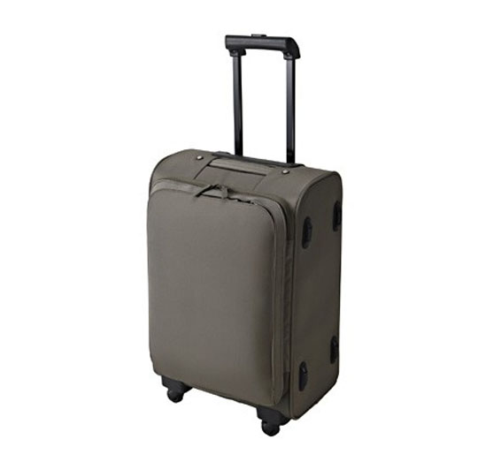 Vali cứng với vali loại trung 