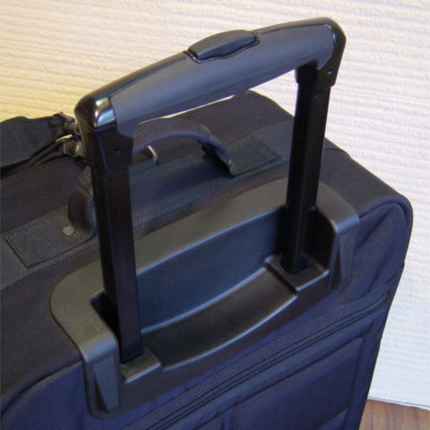 Vali đẩy loại  nhỏ 623 với thiết kế chắc chắn 