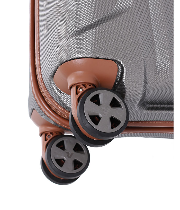 Vali Roncato ELite Silent Wheels size S (20 inch) - Titanium