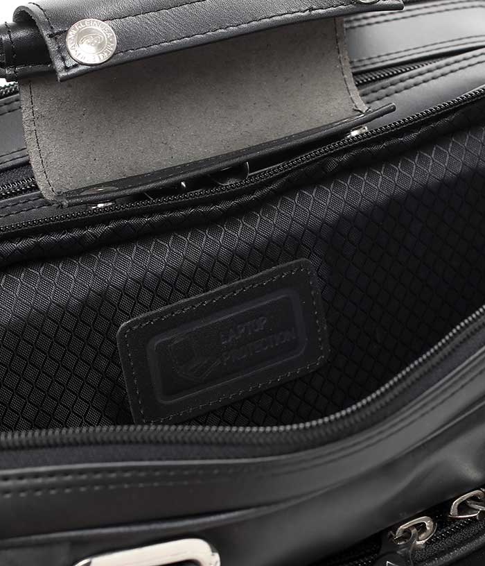 Vali ngang McKlein WrightWood 17 inch - Black