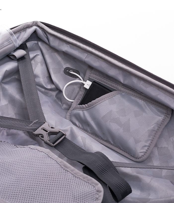 Vali Ricardo Tioga 2.0 Size M (25 inch) - Navy