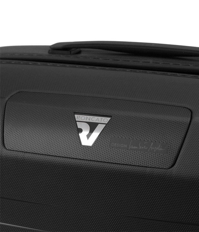 Vali Roncato Box Sport 2.0 size S (20 inch) - Đen