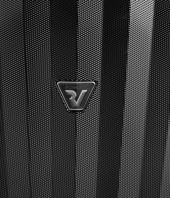 Vali Roncato ELite size S (20 inch) - Black