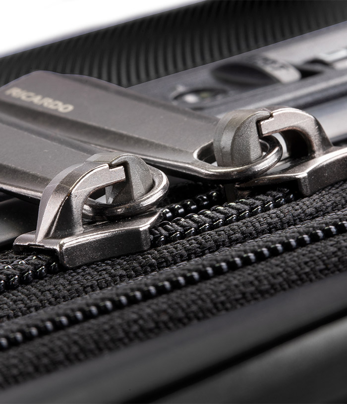 Vali Ricardo Palm Springs Front-Opening 2.0 Hs (21 Inch) - Onyx